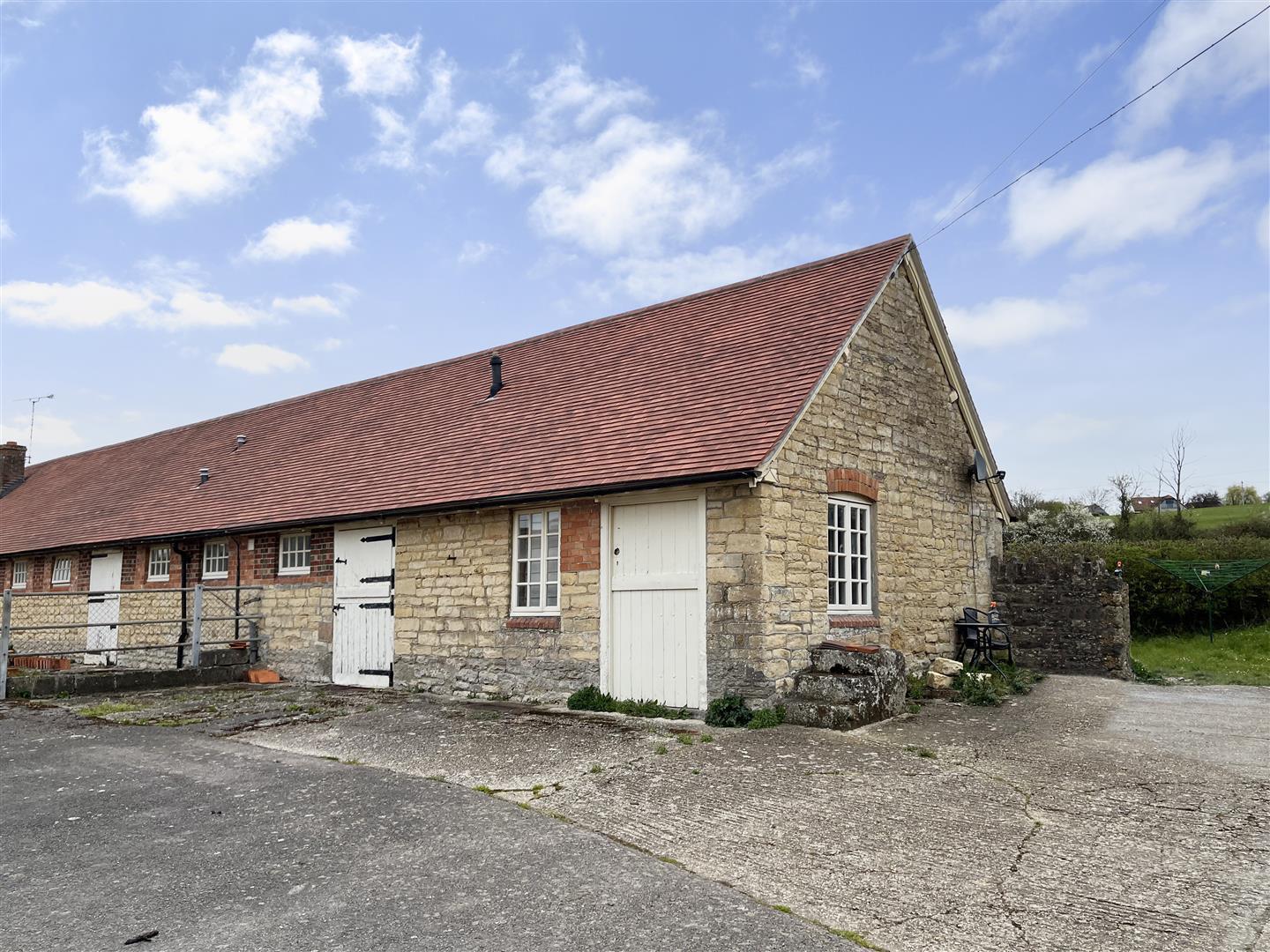 Property Image 99408b1c-f414-42ee-9934-b461bf230e80