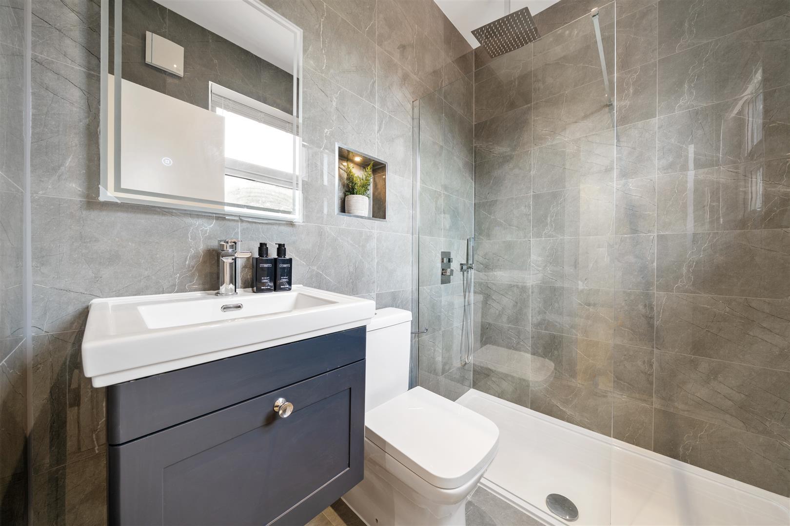 Property Image 9940c957-8d71-4873-8773-820c7a3a570a