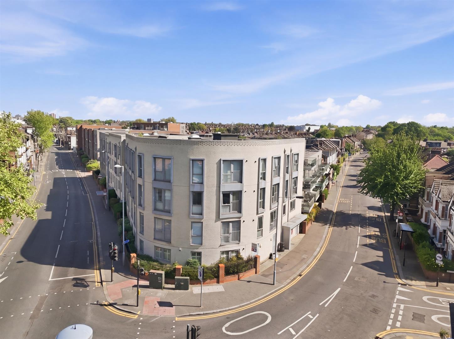 Property Image 9940ccc8-41ba-4f5d-abbf-91ff93104006