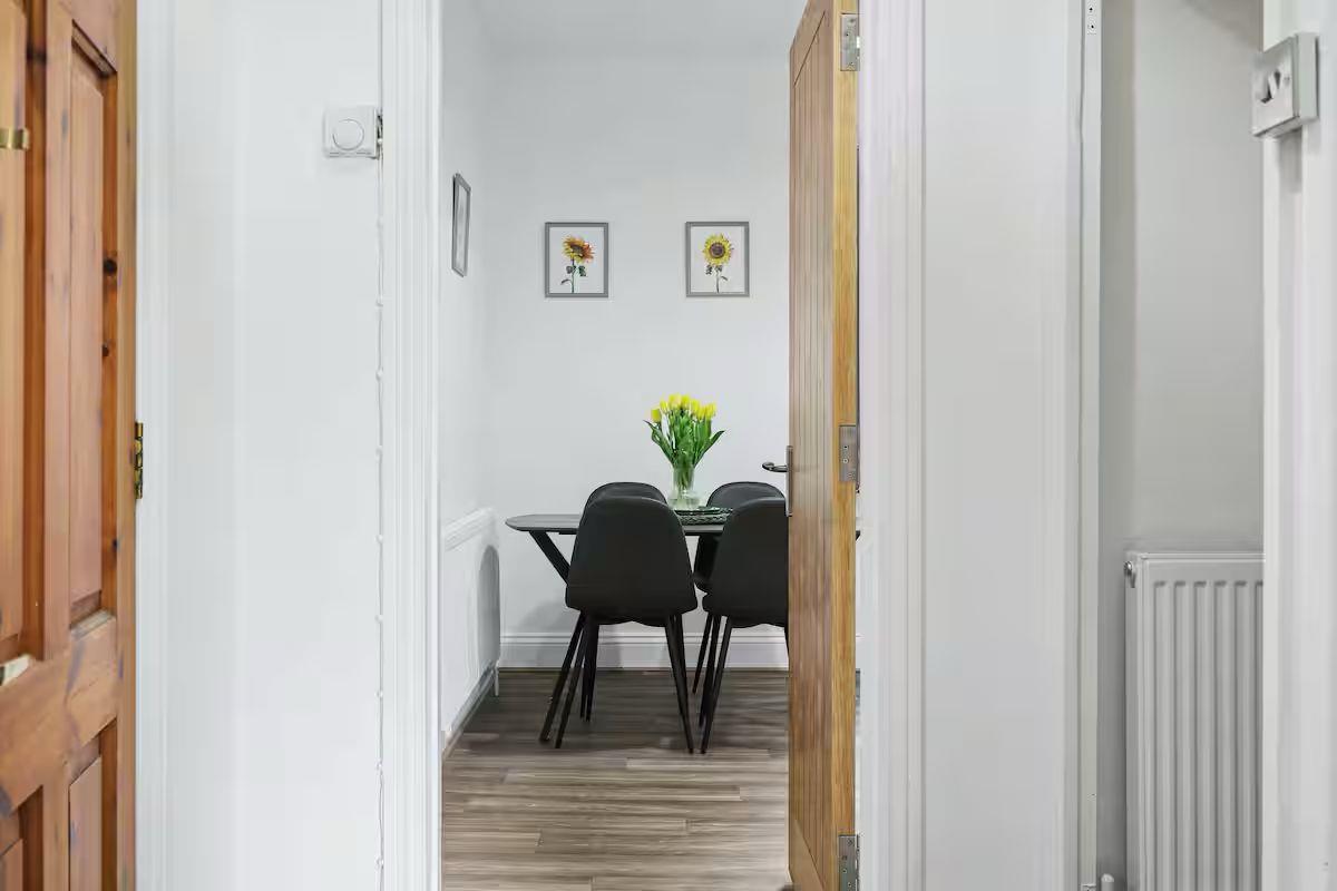 Property Image 9940ef66-9461-4440-956c-abcabaf86b74