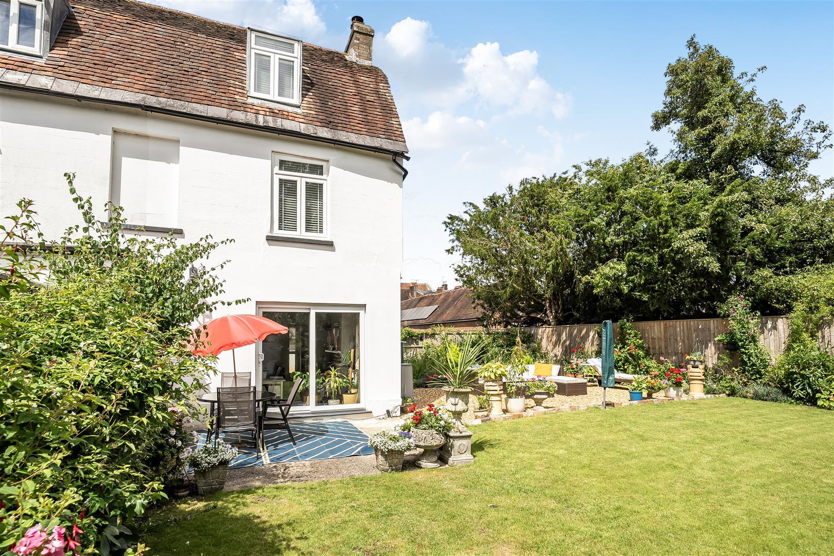 Property Image 9959853c-0d9b-40ce-84aa-35a7d8a28324