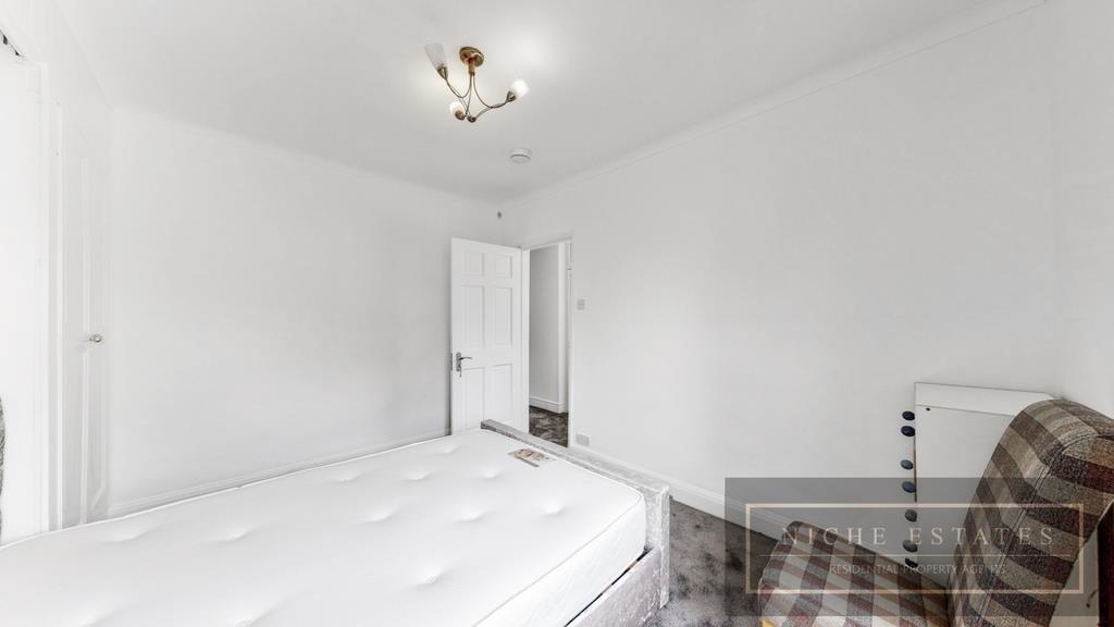 Property Image 995e611d-08b0-45a3-b78f-6df0861de860