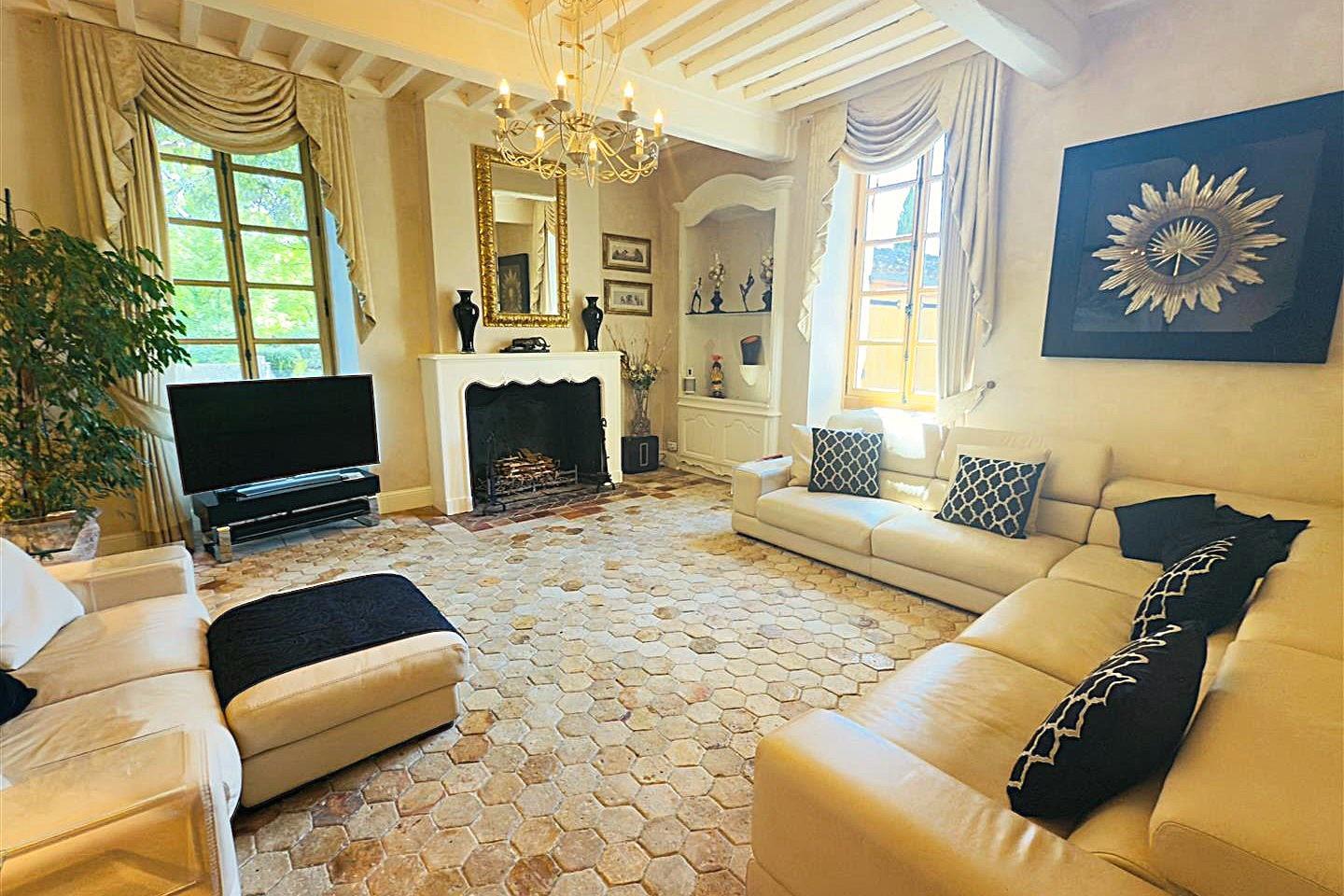 Property Image 9972e2ae-7675-4982-b016-7845e48d5220