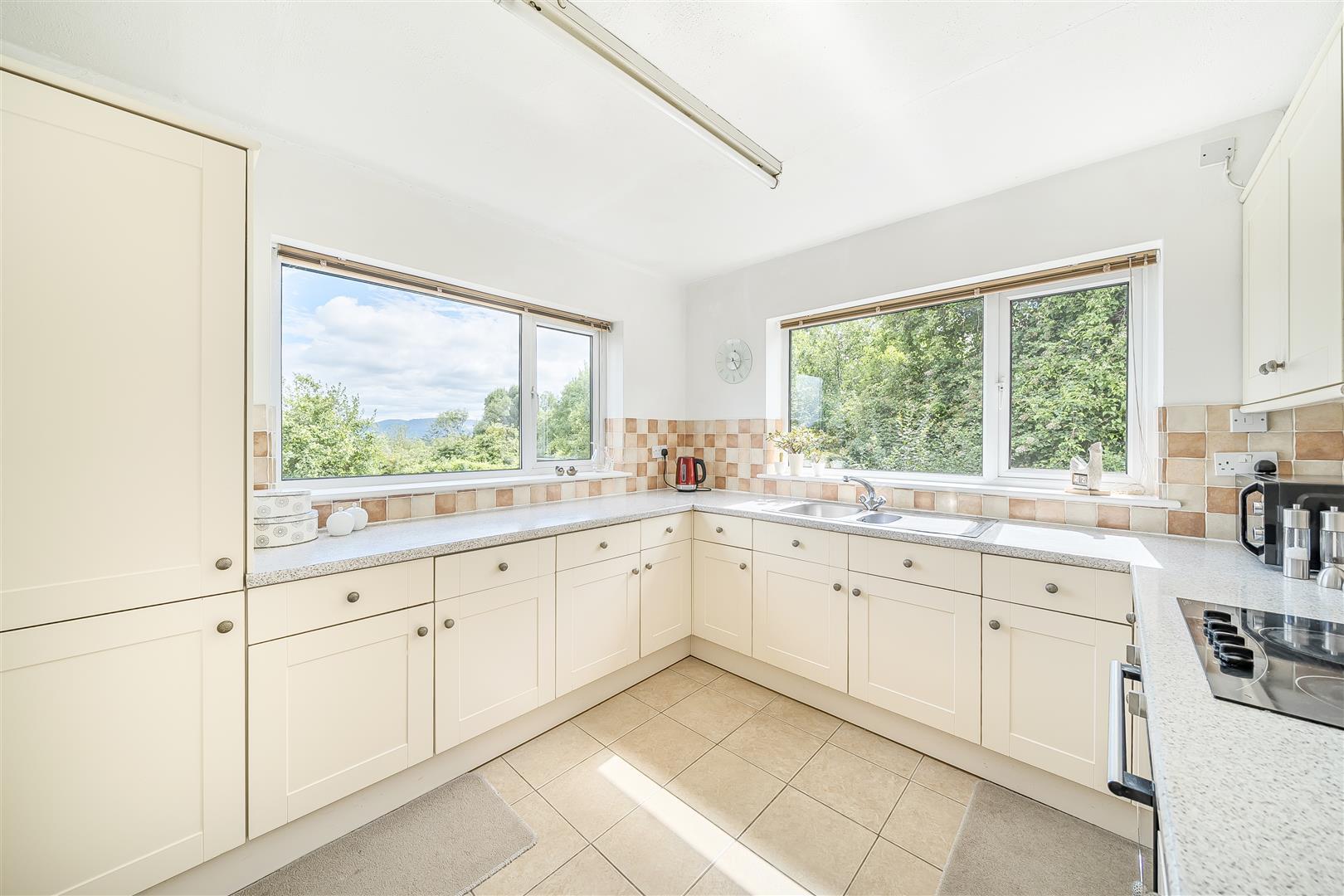 Property Image 9985cbe1-3285-46ce-900a-b9811f0fc20a