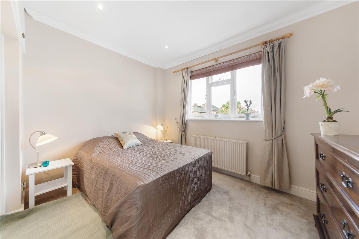 Property Image 999230ea-f172-4a98-bc47-9a2b0eba1713