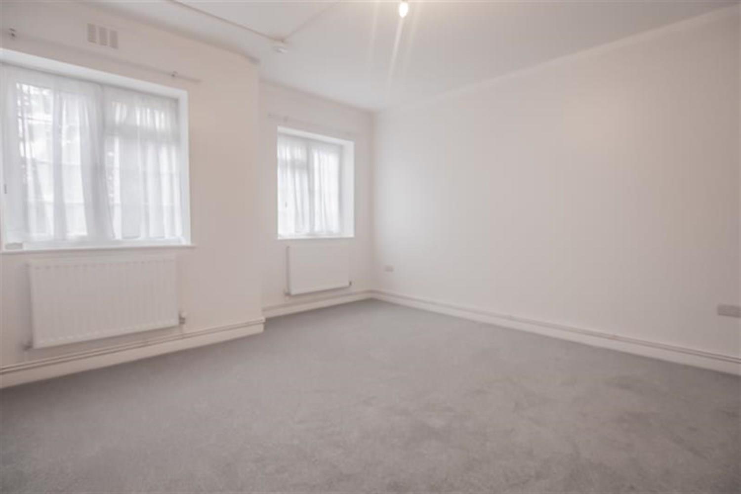 Property Image 99aa3573-e509-4277-9de9-8c246d69a2f8