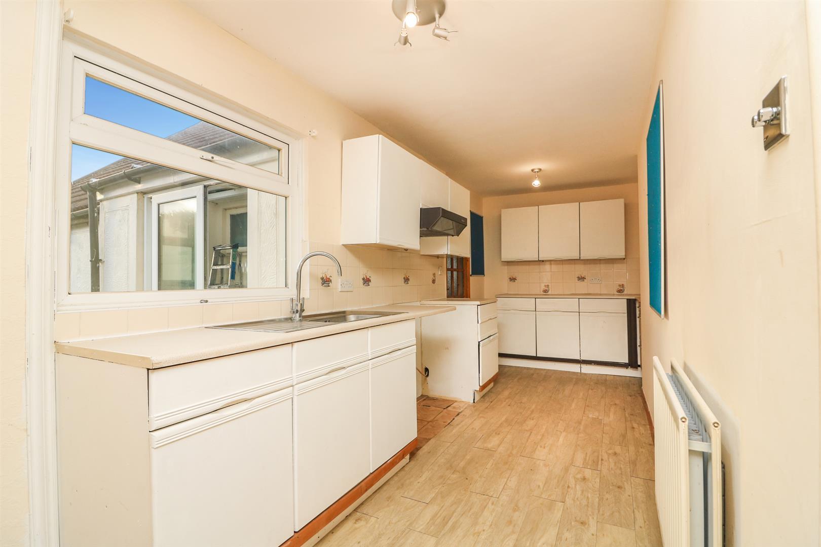 Property Image 99bb2cec-42bf-4180-8350-0d0d7549cd8b