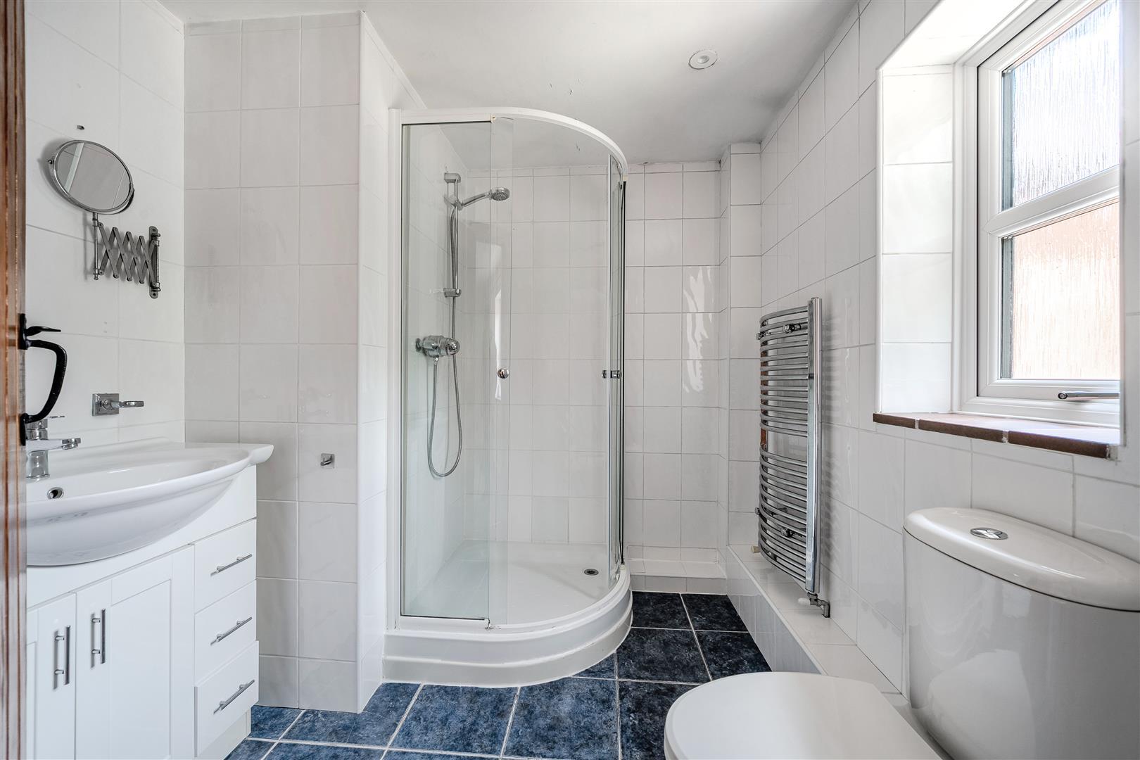 Property Image 99bc00aa-7e41-4066-96b5-6a8e5c8973b3