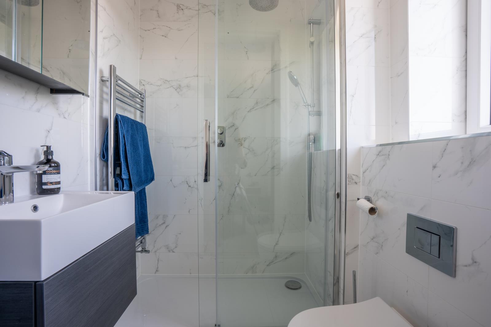 Property Image 99bc0629-af99-42bf-8a83-680728ef9ce6