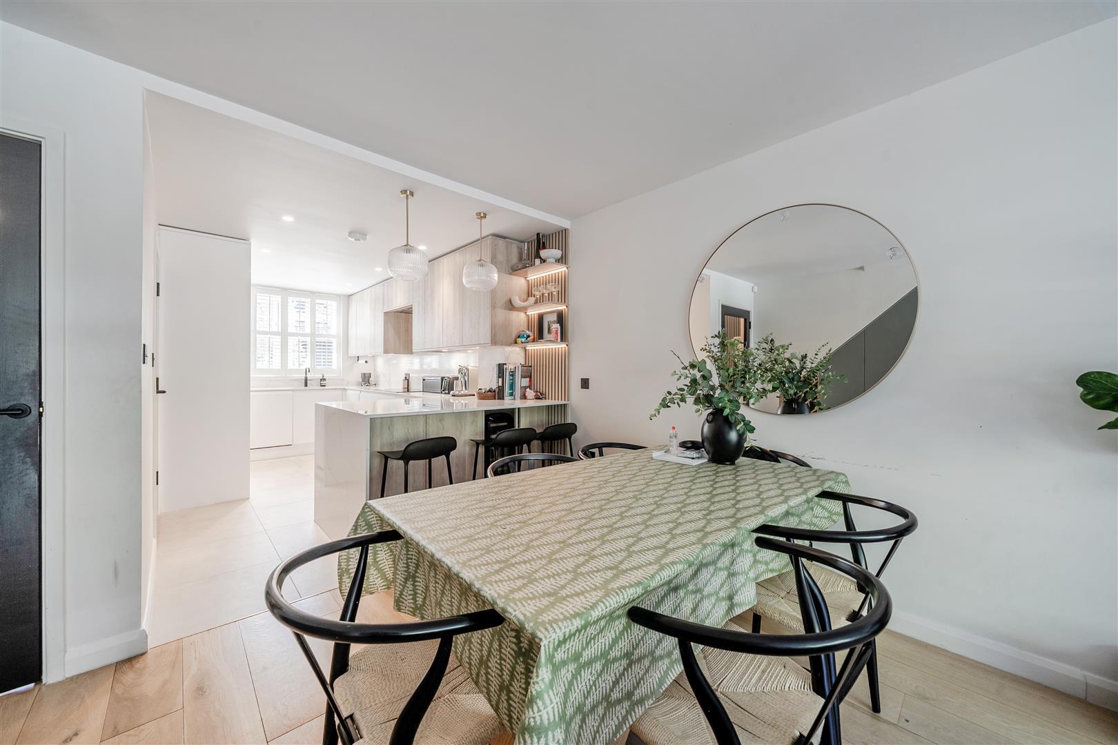 Property Image 99bd3fc3-4f21-408c-bd3f-cc9ff2732276