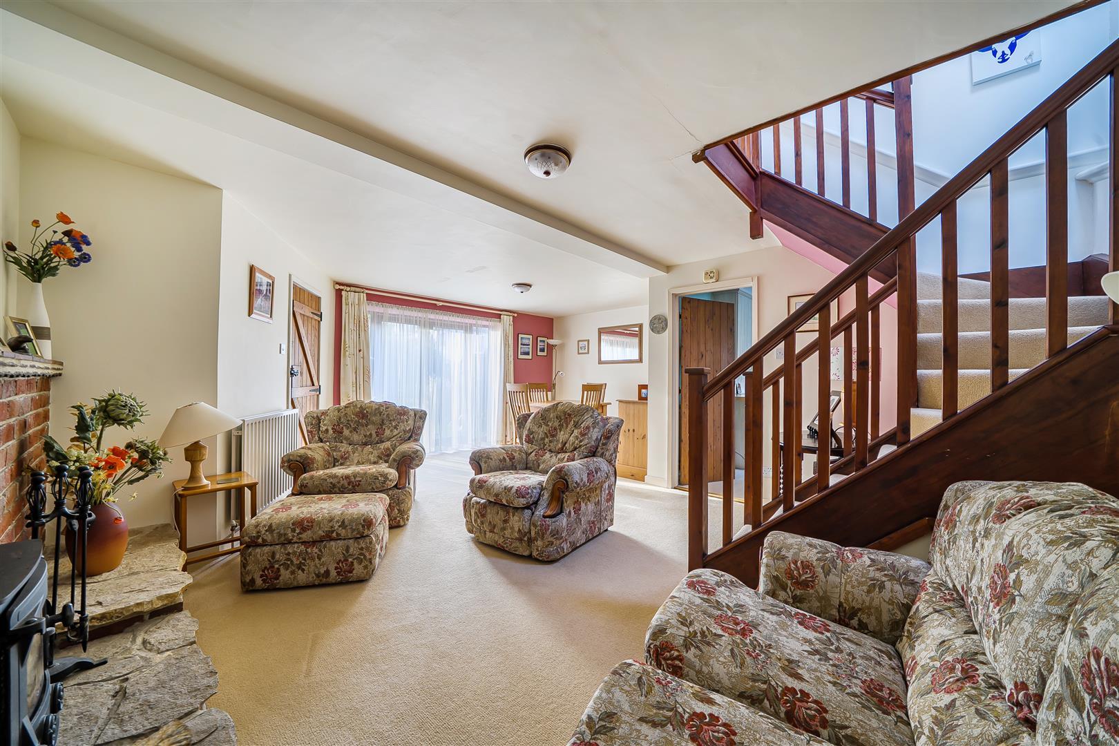 Property Image 99c35c8f-c20c-431c-a515-e3793f9354fa