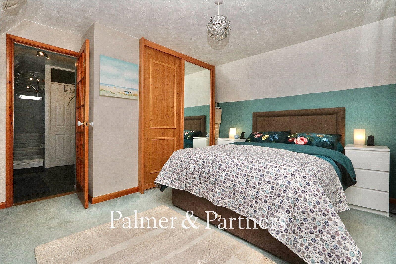 Property Image 99d39fd3-cb5b-4103-bce4-de503773bf23