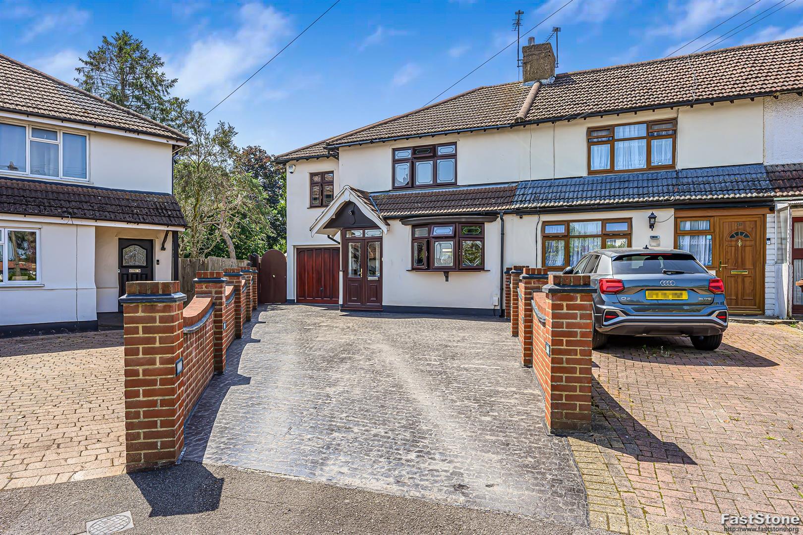 Property Image 99d502cc-857b-4346-83a7-3b032569dd8a