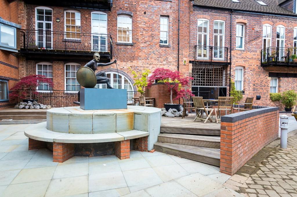 Property Image 99e52933-240d-4bf0-867c-a963efaa8ffa