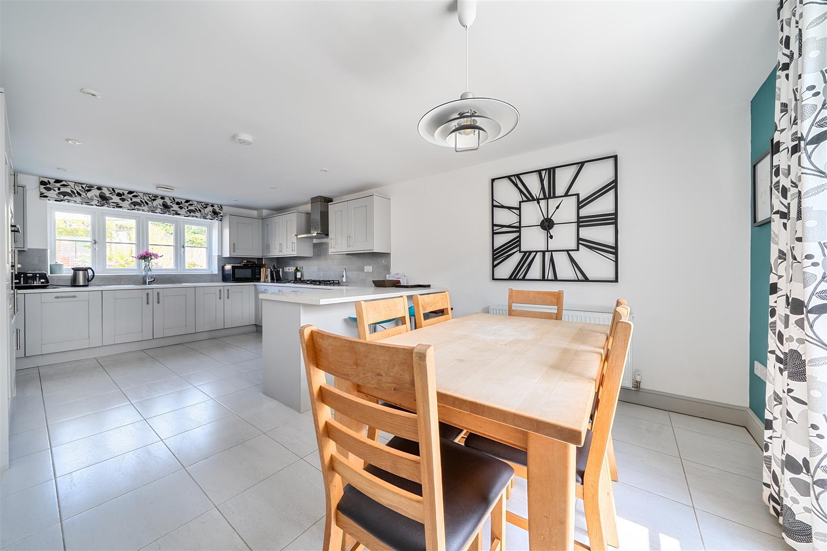 Property Image 99ec42b5-69d0-4707-8695-7dace3073279