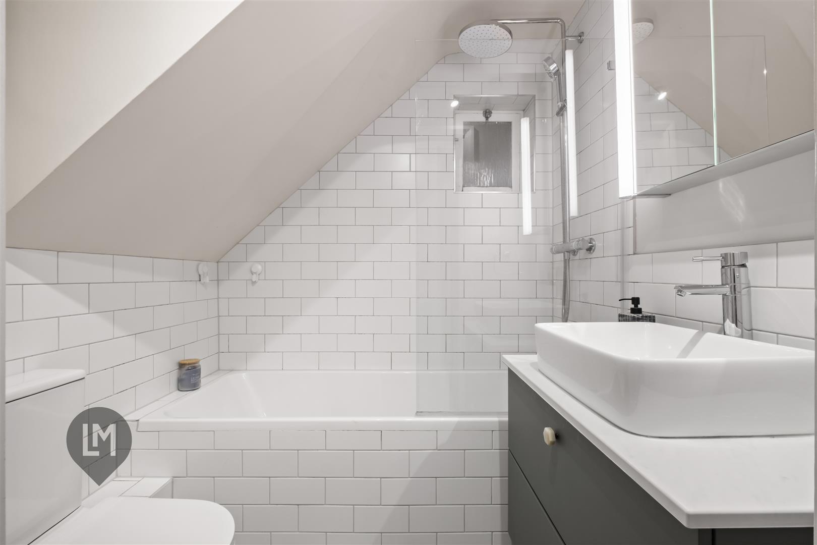 Property Image 99f71e87-4e31-4405-8701-b930a845993e