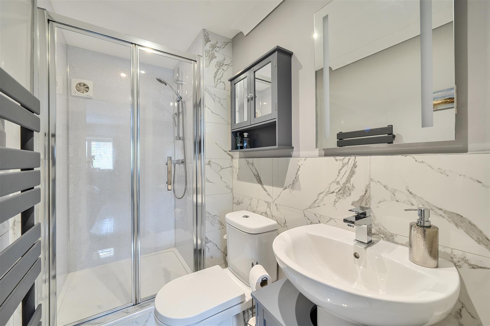 Property Image 99fa7a60-d97f-4914-8aea-2b90f6907638