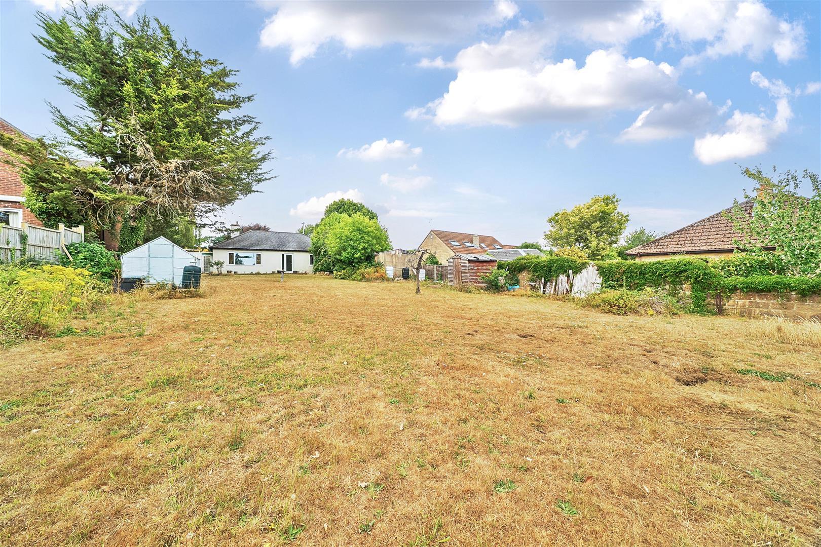 Property Image 9a0f905e-92e0-4185-b7c9-77c506165e7d