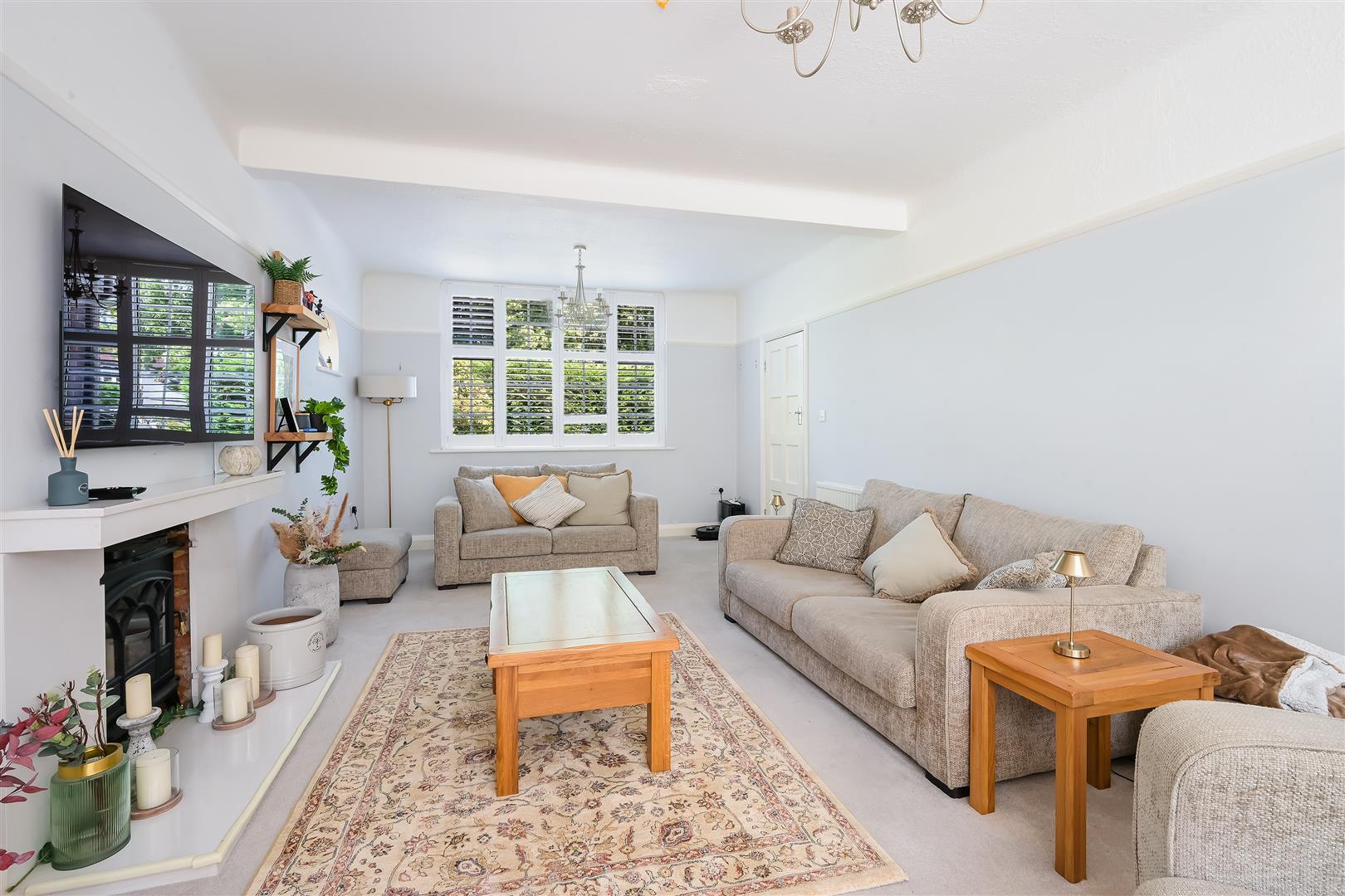 Property Image 9a1634d8-e6e5-49e3-93d1-b14659a8ee93