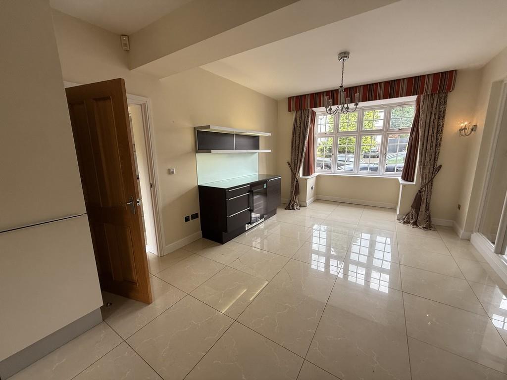 Property Image 9a18d70b-3344-41c4-9c52-cc1c4572534c