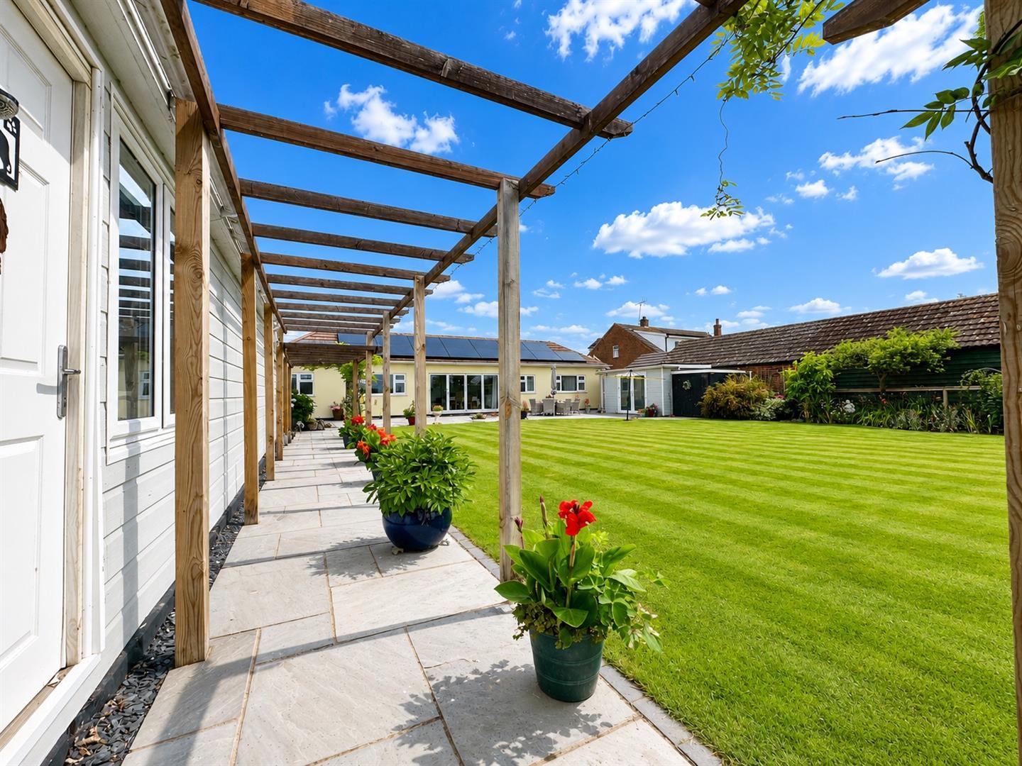 Property Image 9a281437-b2c5-43f0-b30f-da7b0b11d611