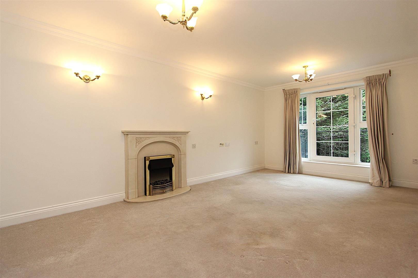 Property Image 9a289f7f-75d6-48f3-814a-3a77feffdd0b