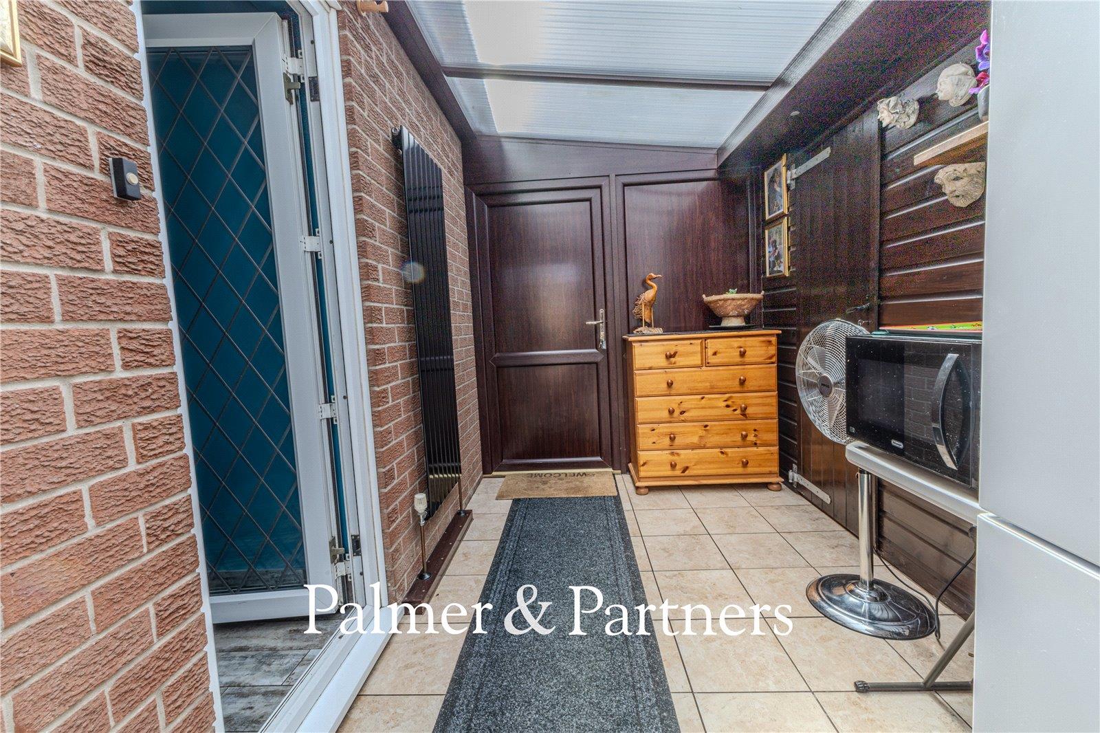 Property Image 9a33dcc8-b0a5-49a2-b349-c6396217e388