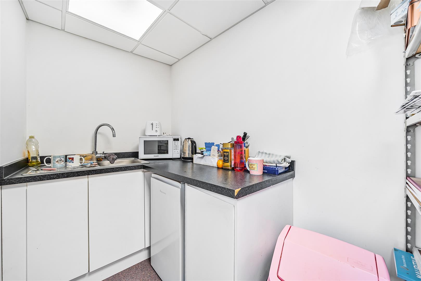 Property Image 9a3ffe98-88e2-4da3-9d7f-3ff03ffce567