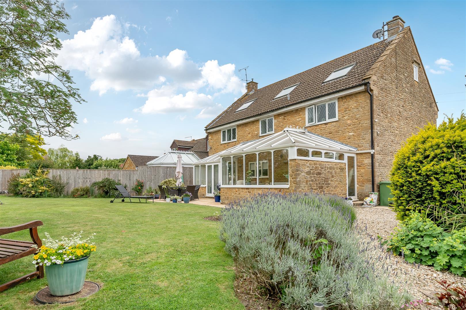 Property Image 9a4cc796-dcd6-43a2-9439-2bc2318165e5