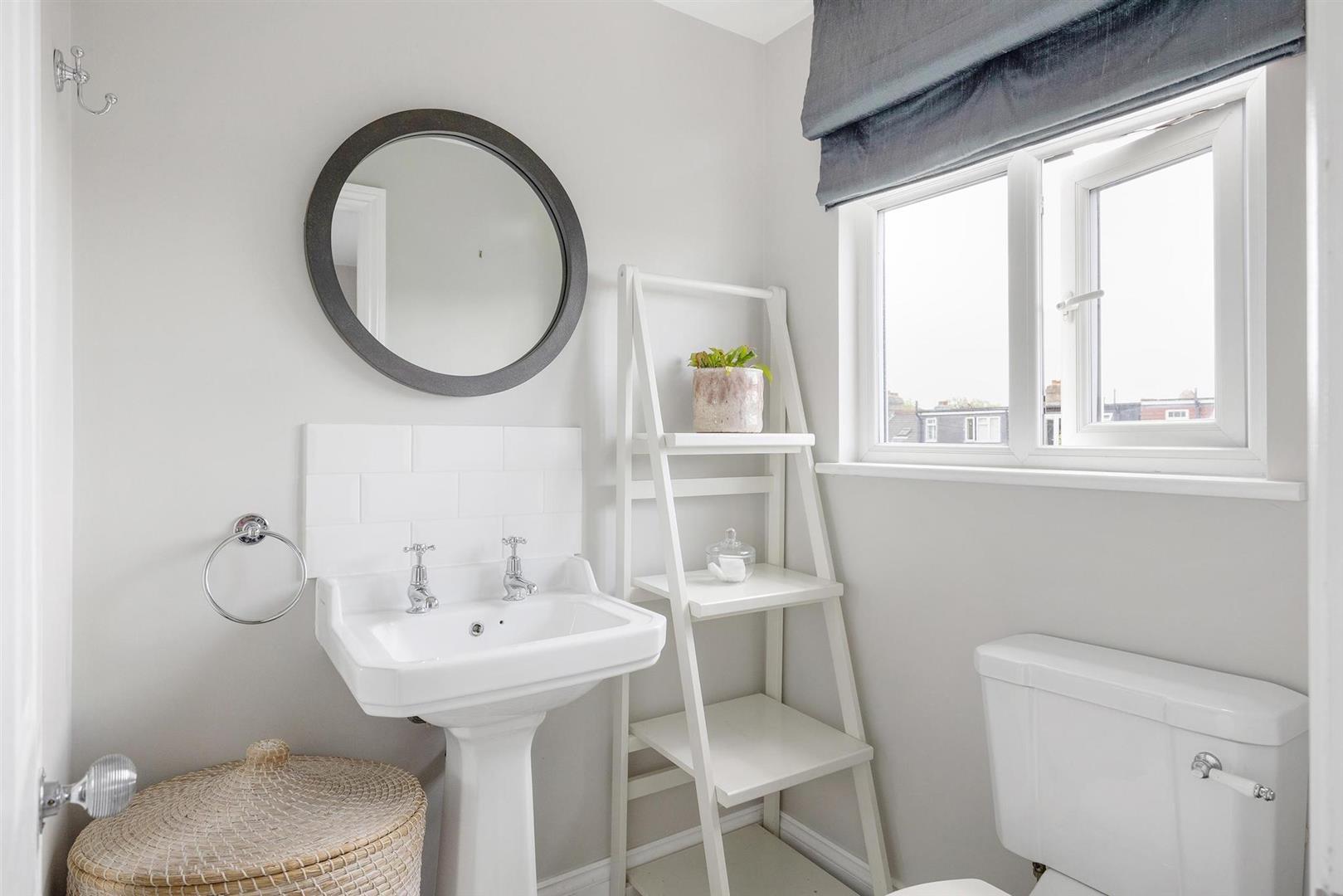 Property Image 9a4ede93-355c-419f-984a-562e53e0ee43