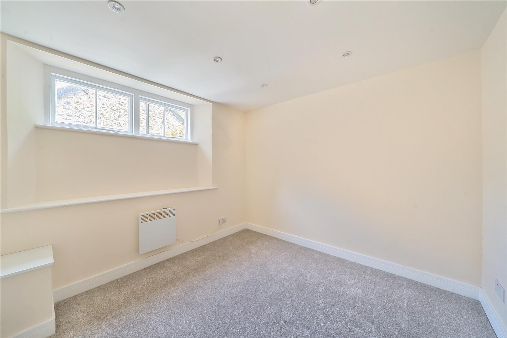 Property Image 9a5a0636-601a-460e-94db-4af96dfee0fb