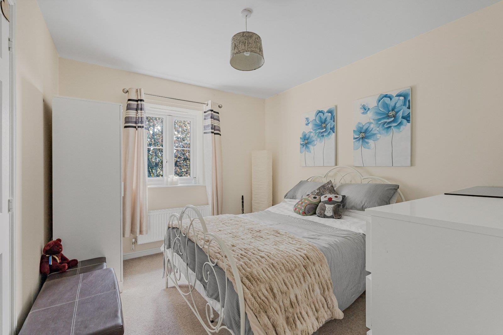 Property Image 9a79a71a-8917-4e84-9e40-30a84ab9273b