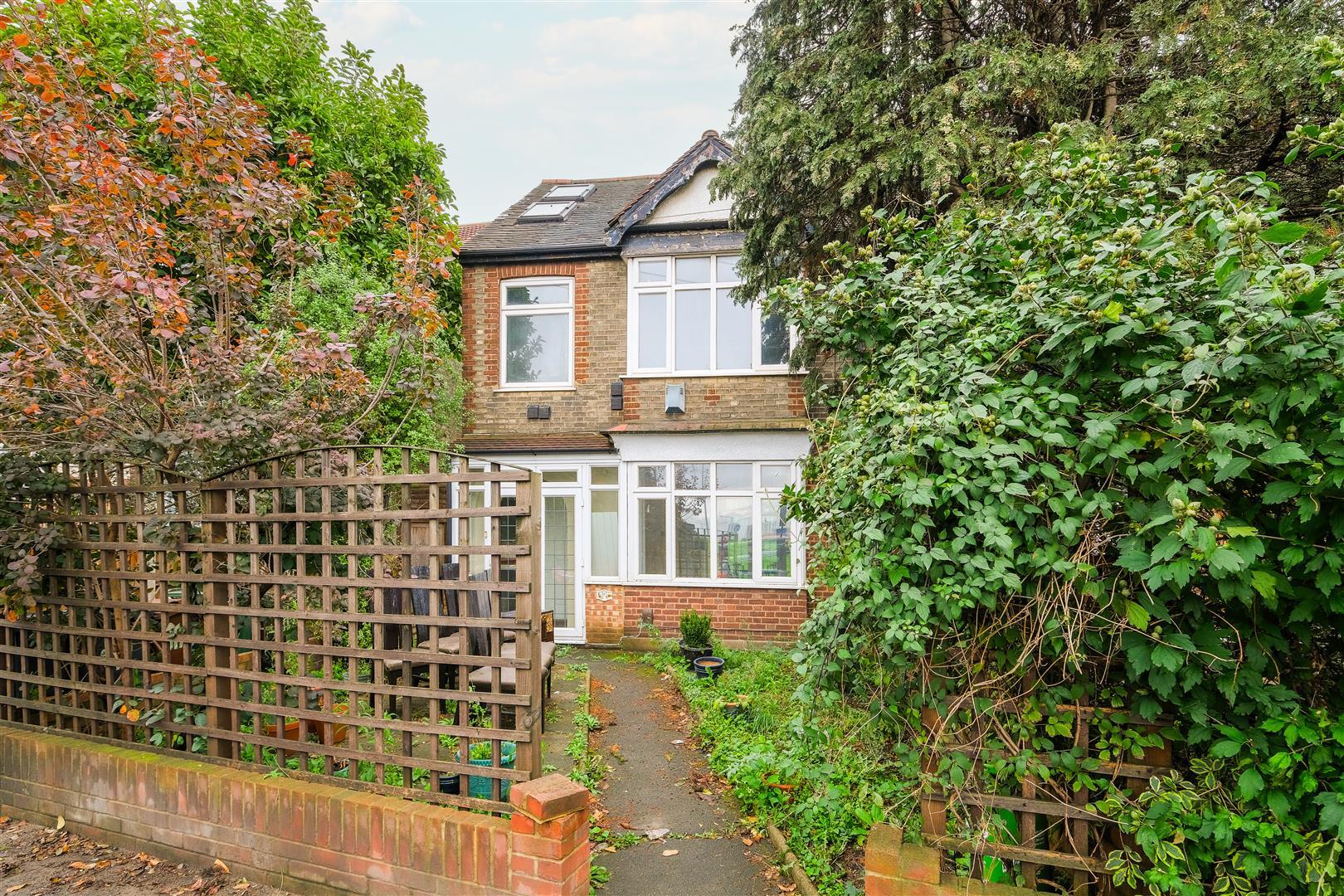Property Image 9a855f48-df96-4d6a-9226-44bf9a5f7dd7