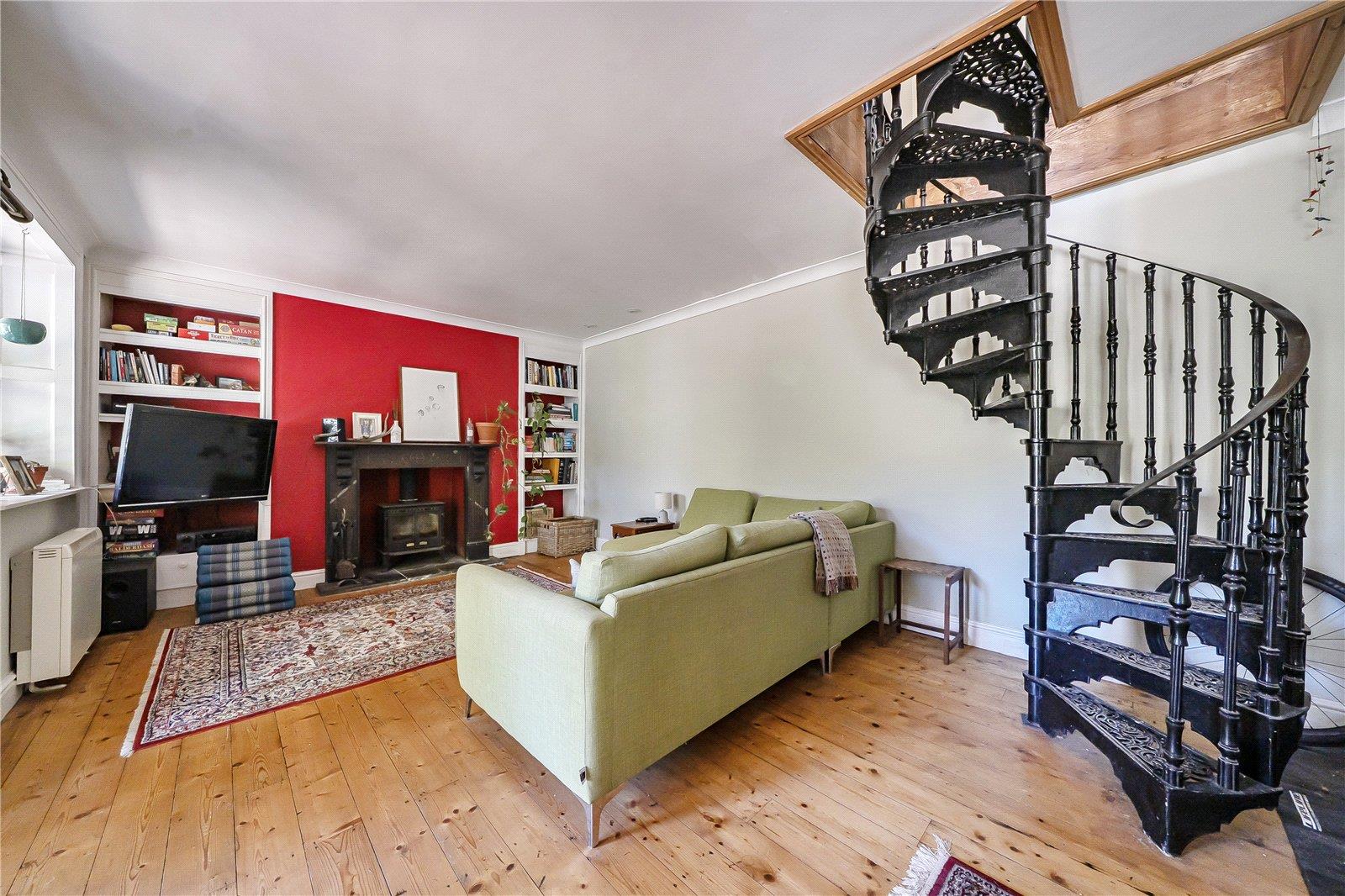 Property Image 9a863347-7cc4-47d7-97af-11bb05e3d6e0
