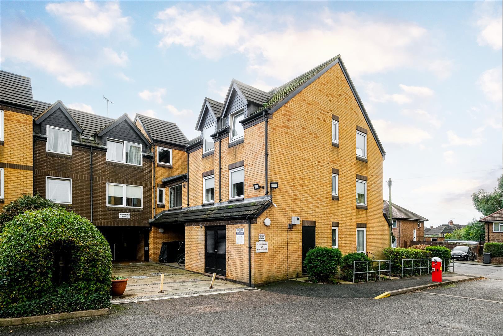 Property Image 9a960a83-0bfd-4f7a-b8db-c227209f6b38