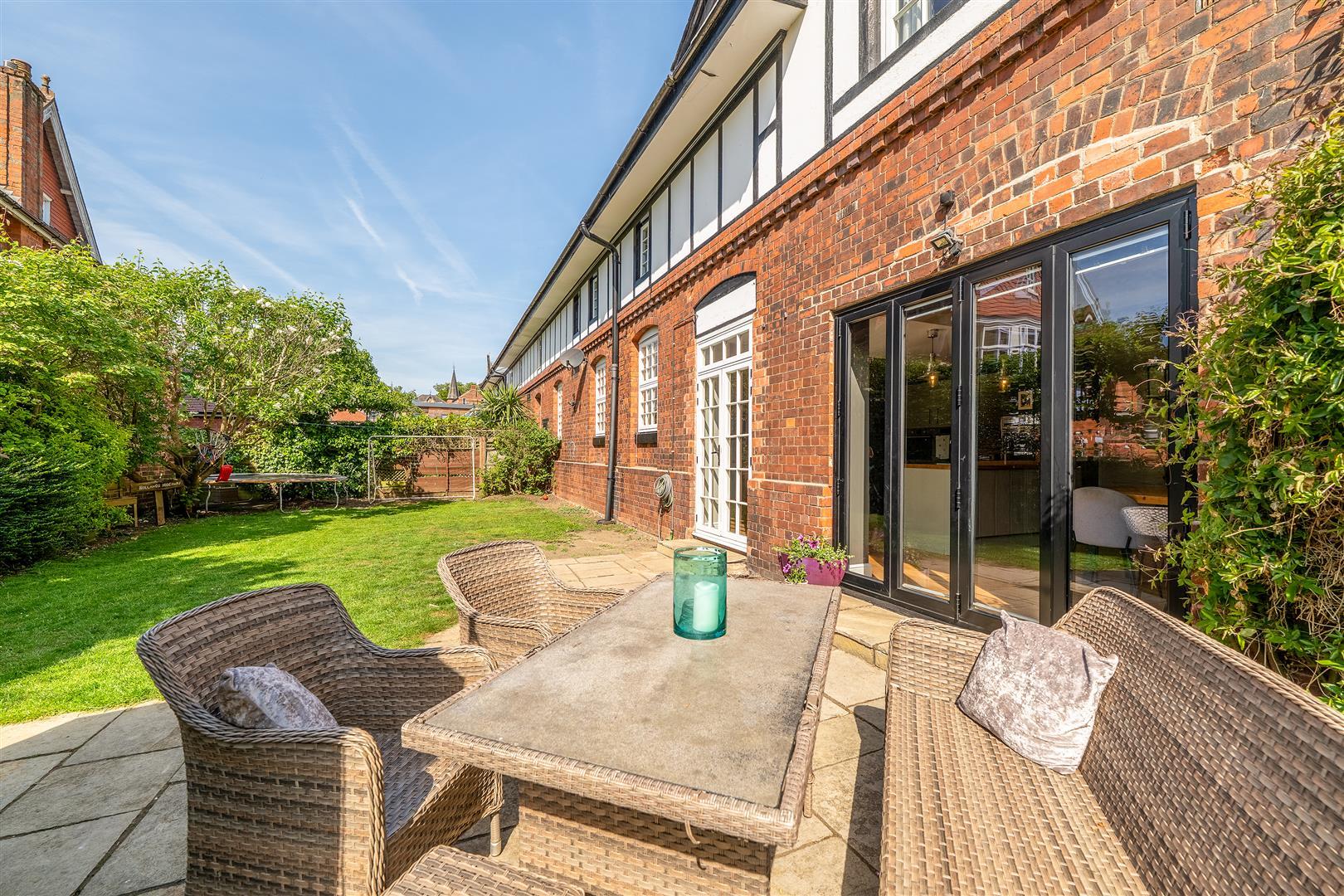 Property Image 9aa05dde-749f-421b-a0ea-fb628fe845ba