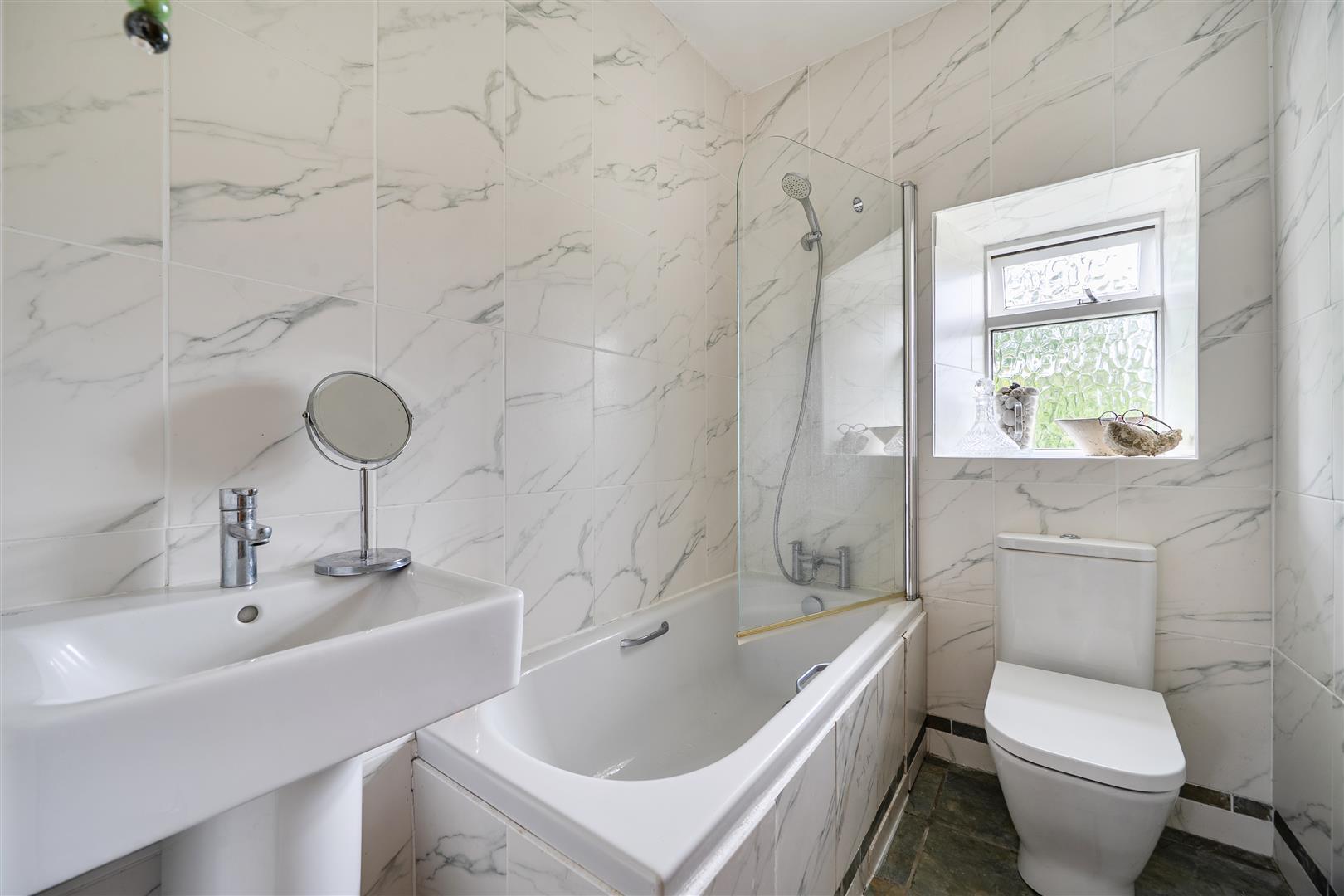 Property Image 9aa5b94f-c6d1-4aa1-906c-033af67d7c1f