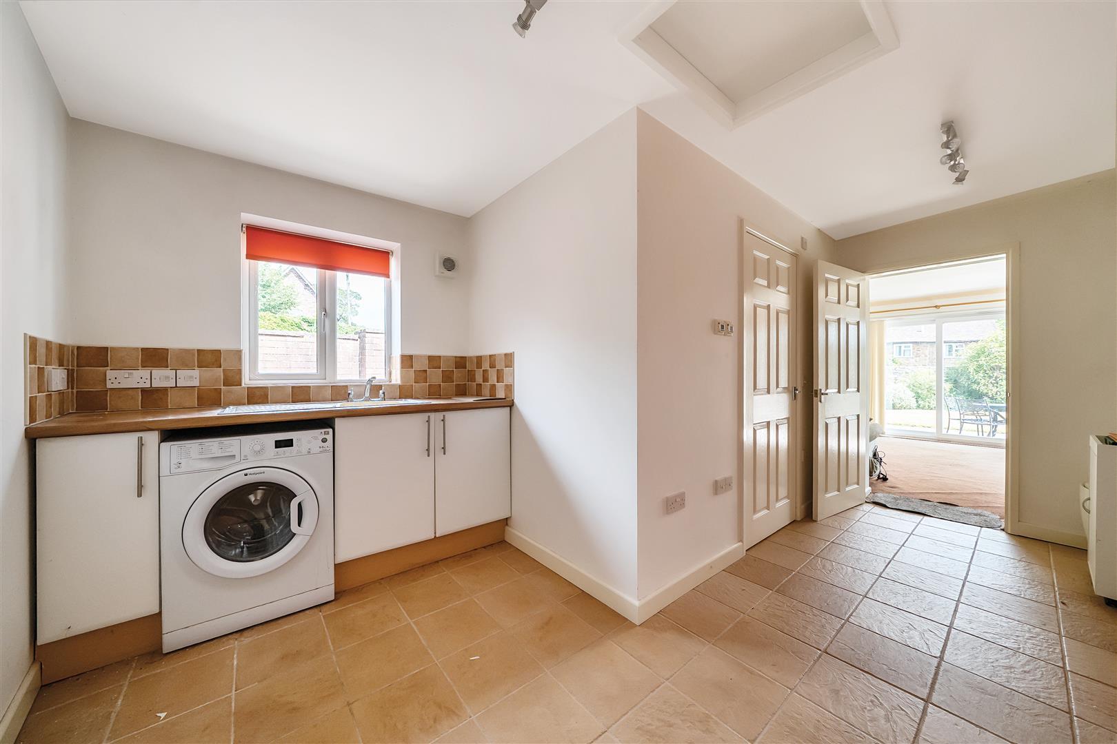 Property Image 9ab0961f-d327-4378-bc98-abb288ec05d9