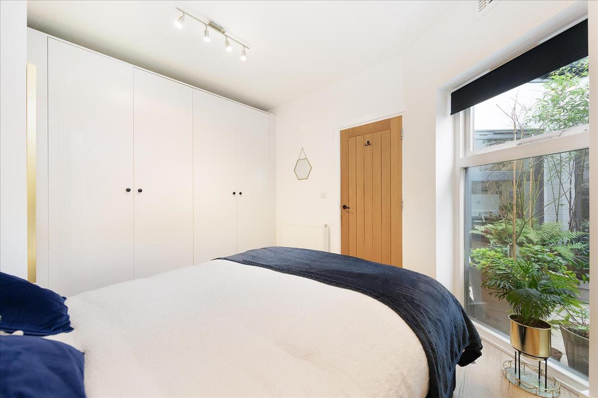 Property Image 9ab5c24c-c298-4231-b370-eeaf8c91993e