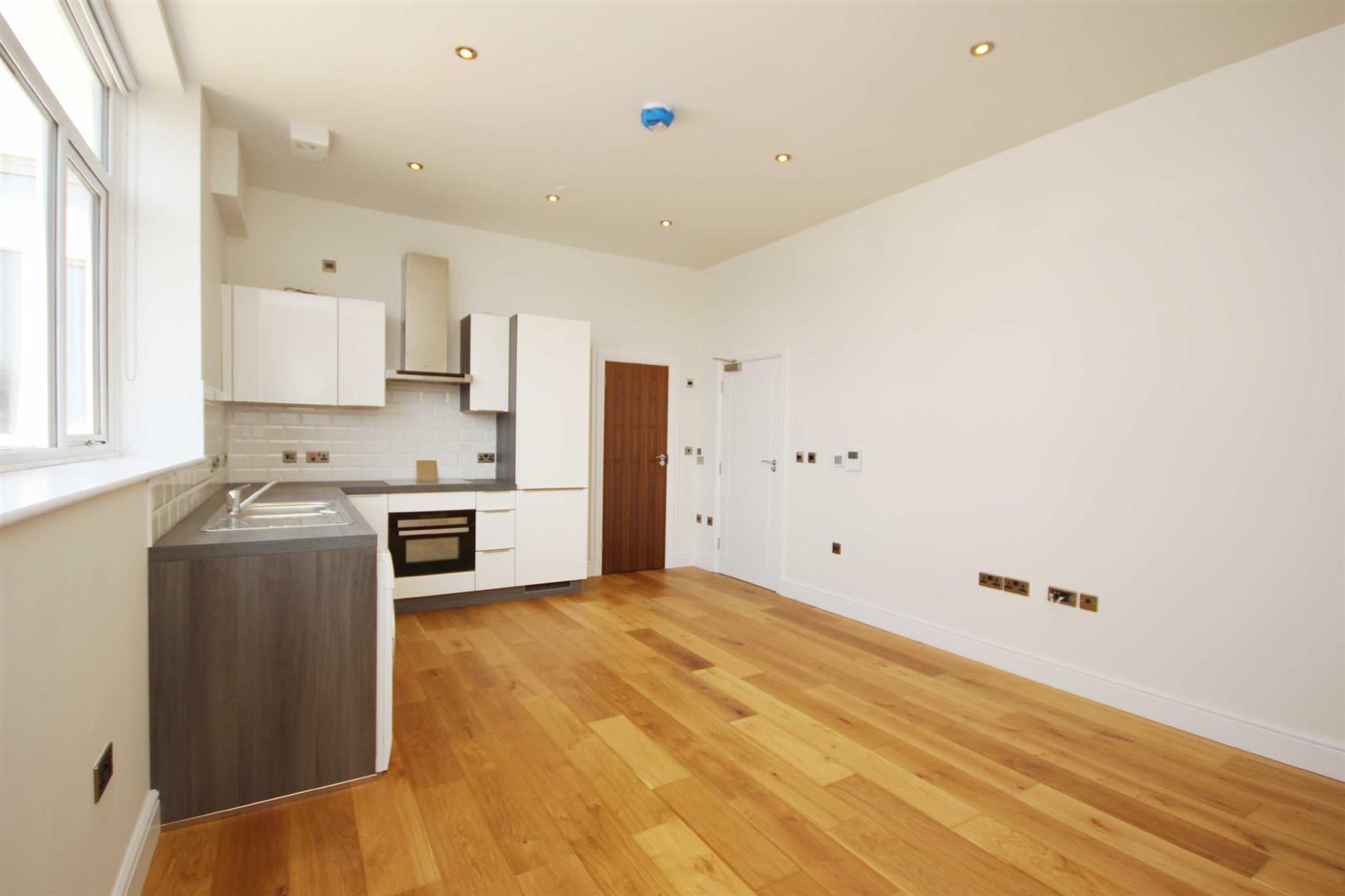 Property Image 9ab63518-ee00-4abb-8e7a-6c2e5675ade2