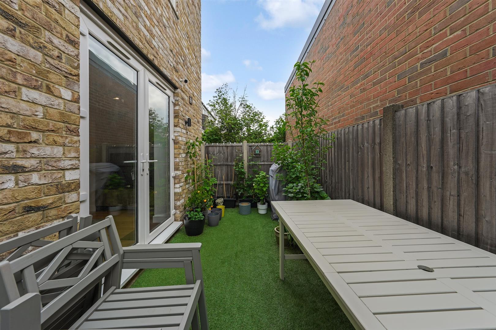 Property Image 9ab6f4bf-e6a6-40d0-b61f-2b188113c3ef