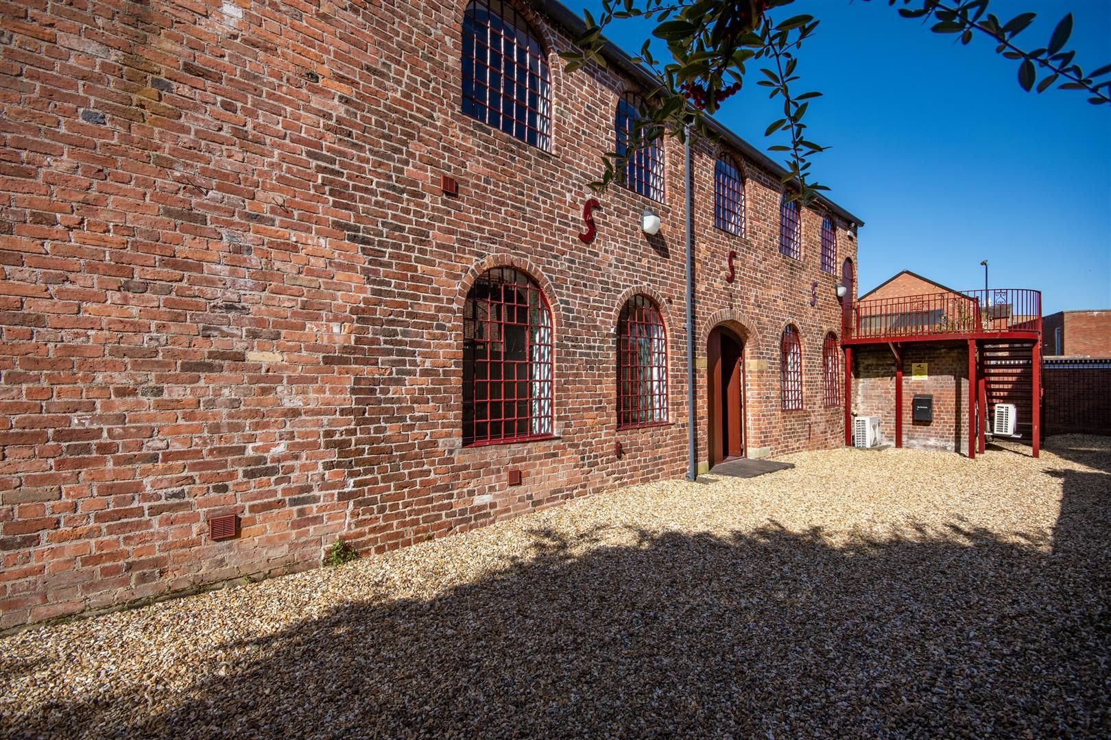 Property Image 9abdbf54-7e9d-4a8a-b0ee-be1e4b0f94d9