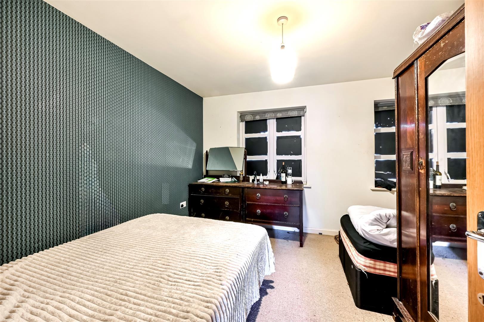 Property Image 9ad53981-44f3-4f8f-8adc-302cf2621ec2