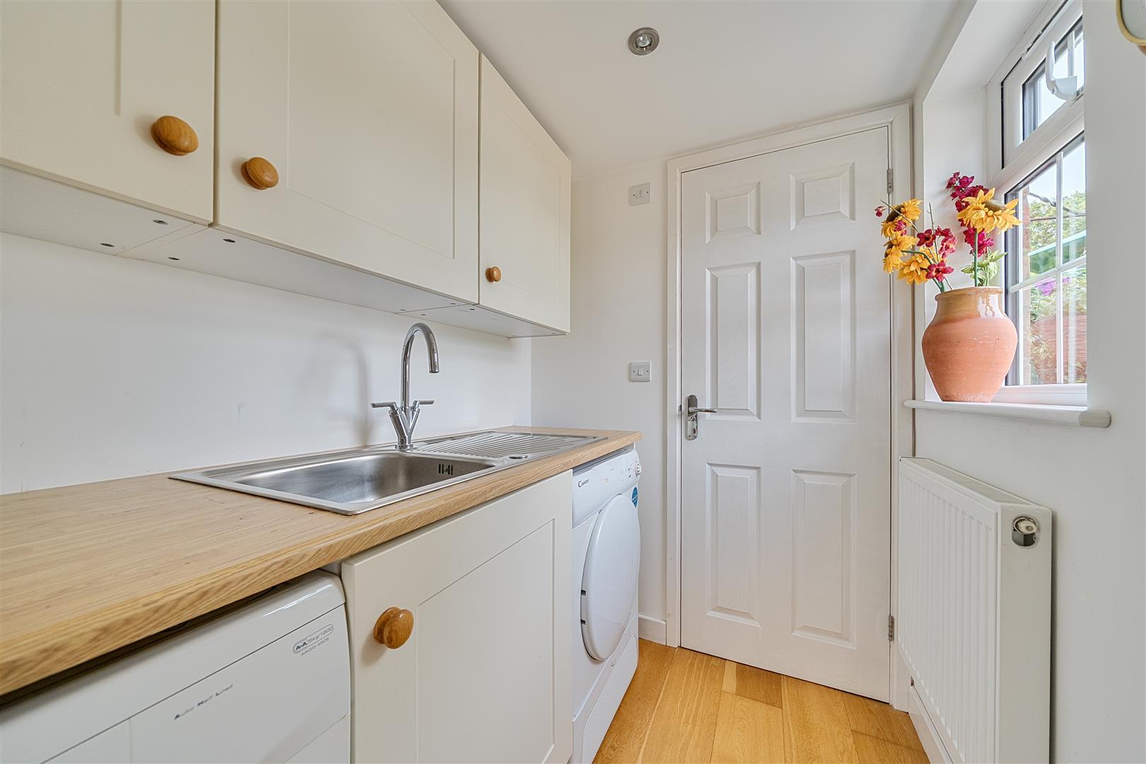 Property Image 9af6c904-deb3-47e2-8451-f634a5062ee0