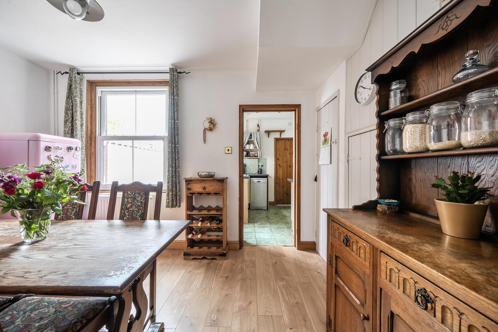Property Image 9af78e2f-71d0-4ac6-b2e8-8829b35b4943