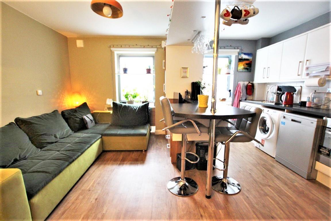 Property Image 9b0cb07d-9c69-41e1-becd-75563eb9a0eb