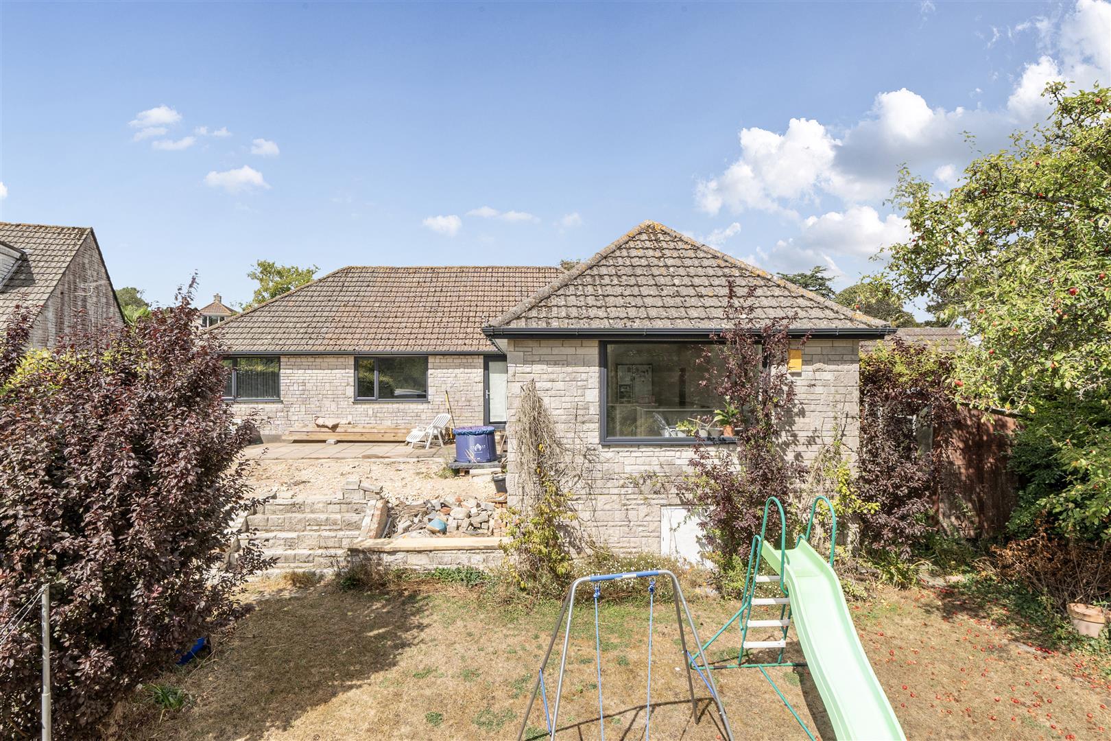Property Image 9b45559d-e74d-4f7d-9149-954172feb7c7