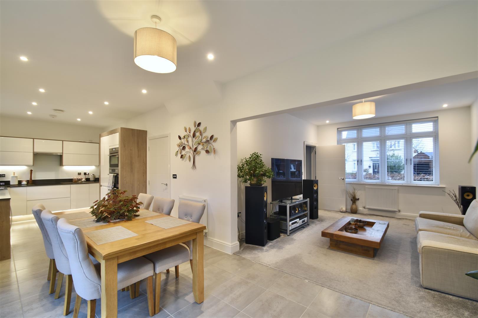 Property Image 9b4af81e-0cad-46eb-b471-554e2208568f