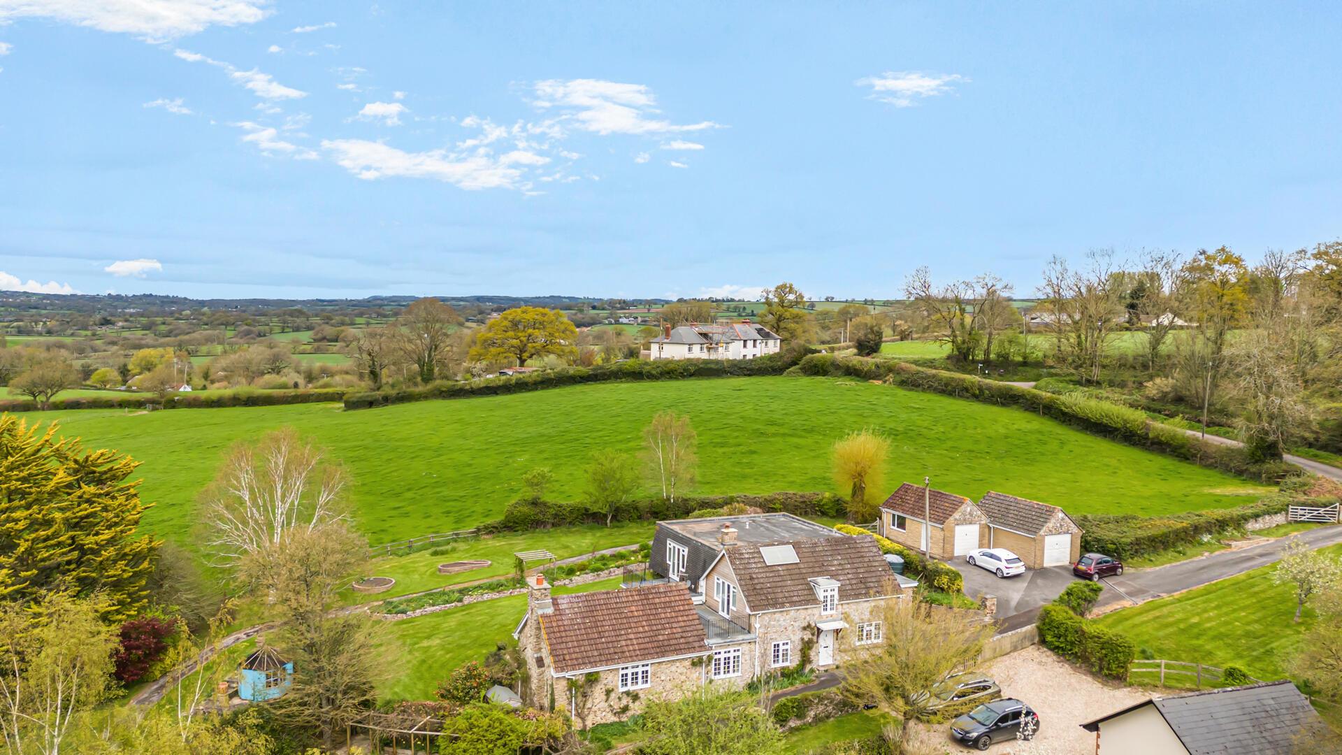 Property Image 9b525a82-d862-40fd-9d95-3062d9ec875b