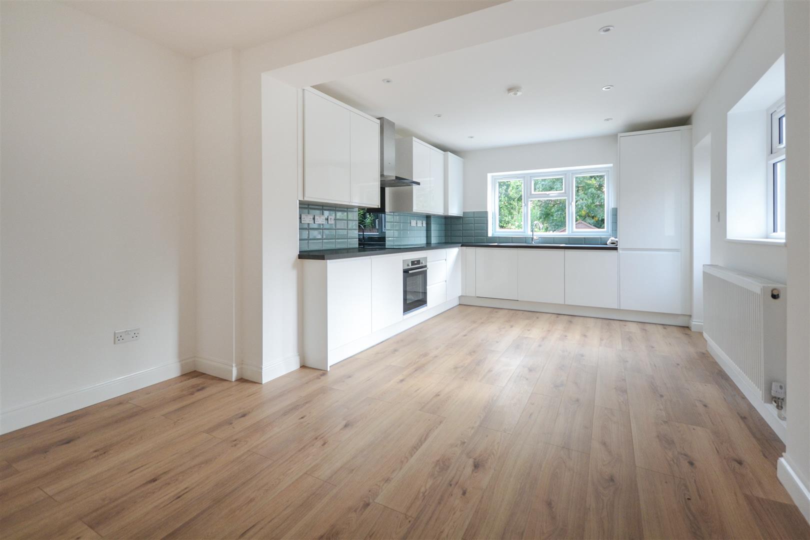 Property Image 9b53a463-dc14-45be-b730-ca75e3952a25